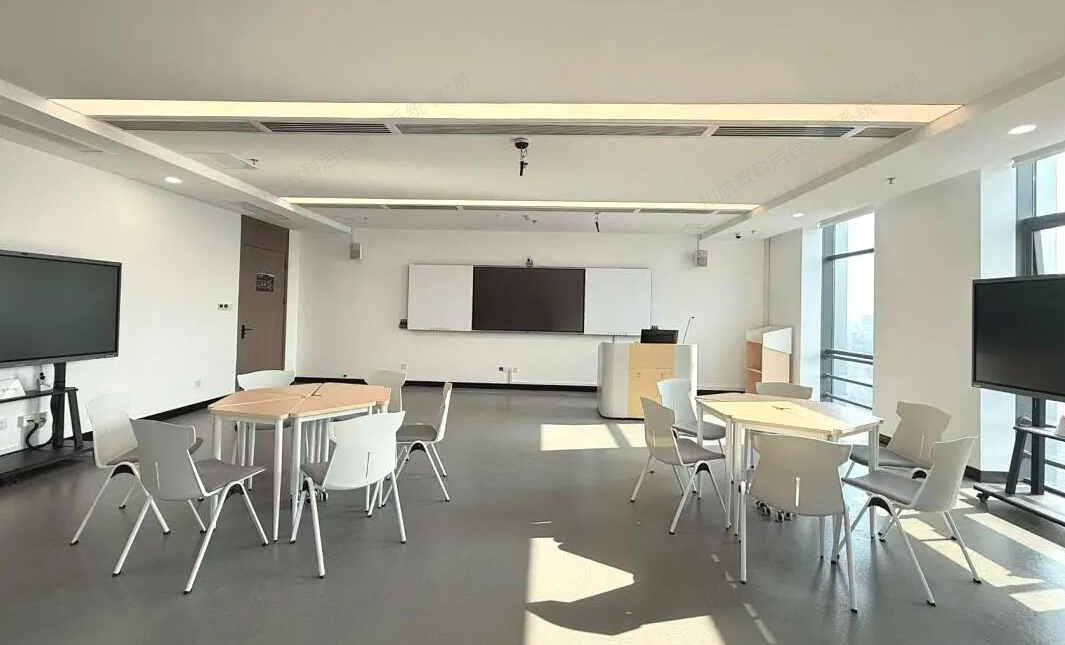 科技赋能 教学革新 —川航教科多媒体智慧教室正式启用